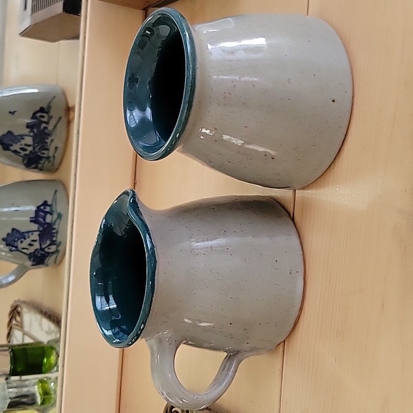 Great Bay Pottery Stoneware Creamer and Sugar Bowl w/Lid - Picture 3 of 8